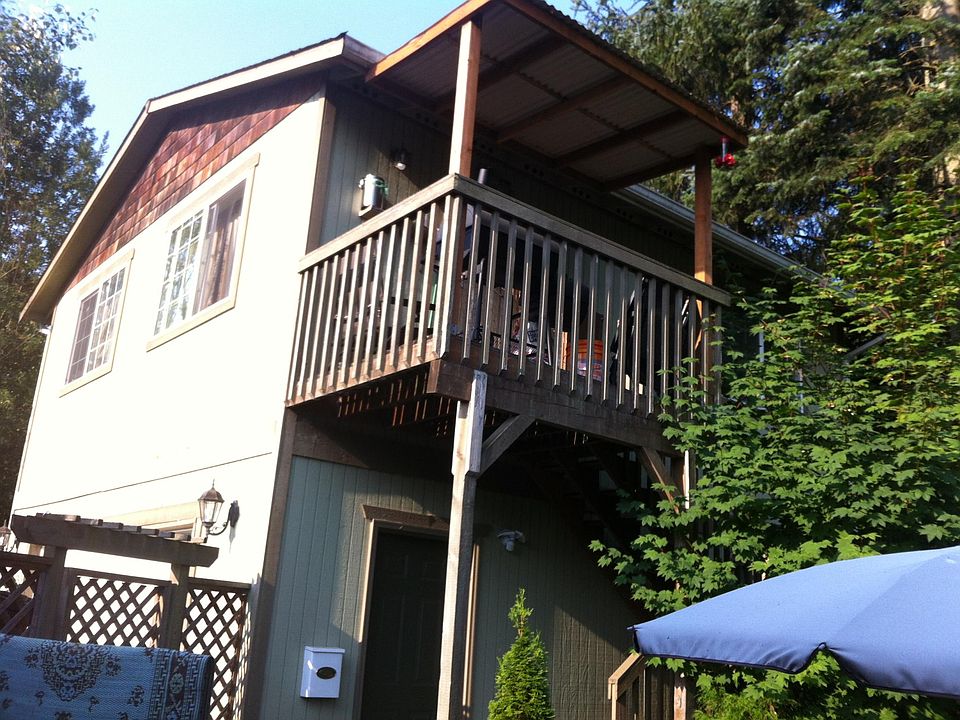 1st image of 1020 Avenue A #2