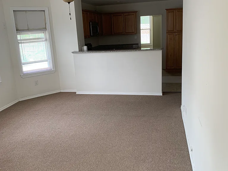 422 Cottman St #1 — Photo 9