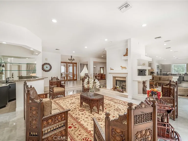 5206 Topeka Dr — Photo 20