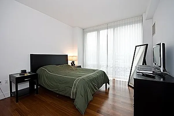 Sold by Nest Seekers International | media 12