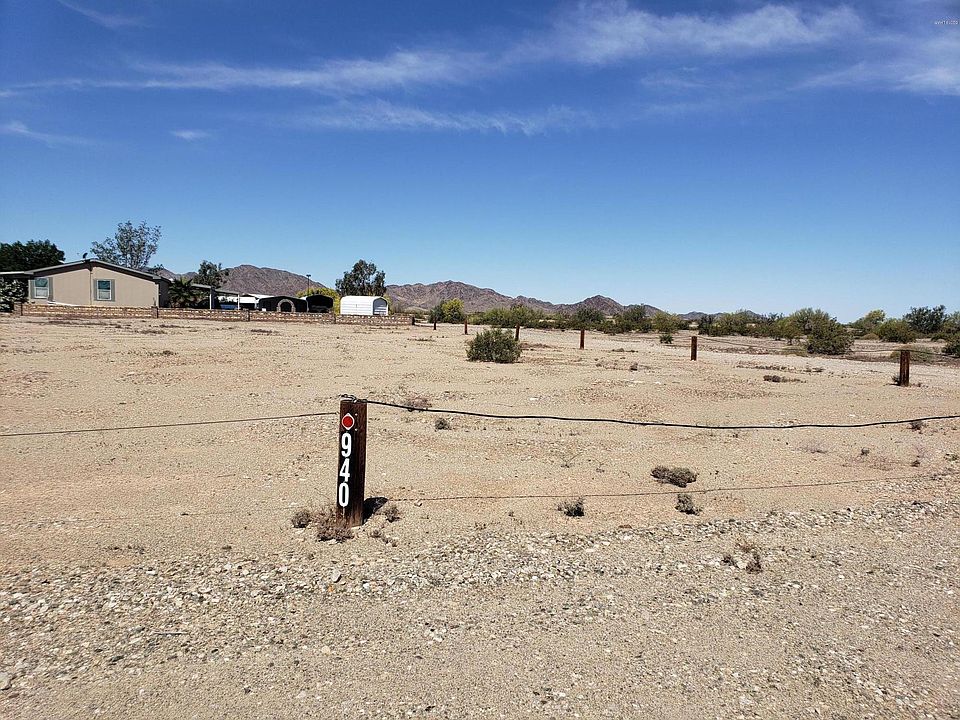 2nd image of 940 W Pyramid St Lot 0