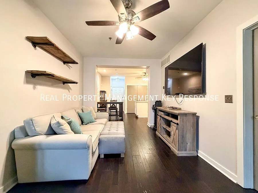 1803 Broadway #125
