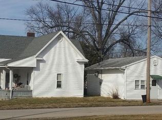 214 SE 7th St, Washington, IN 47501