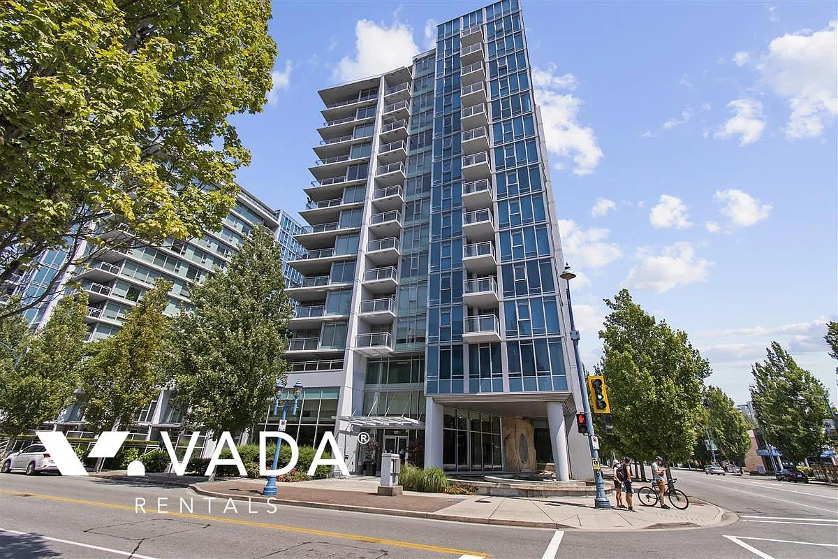 7371 Westminster Highway Richmond — Photo 1