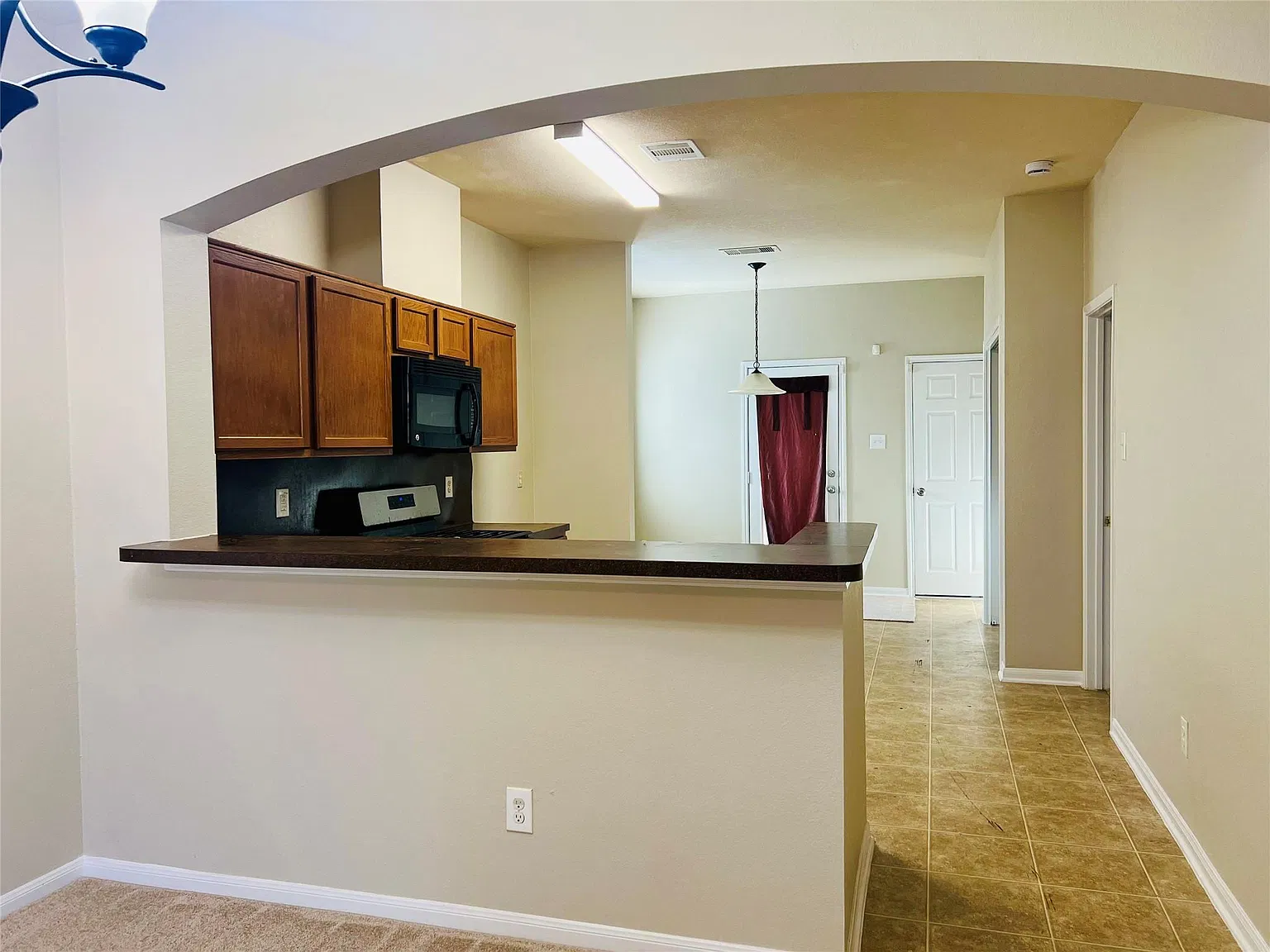 3 bed, 2.0 bath, 1226 sqft, $1,700 — Photo 4