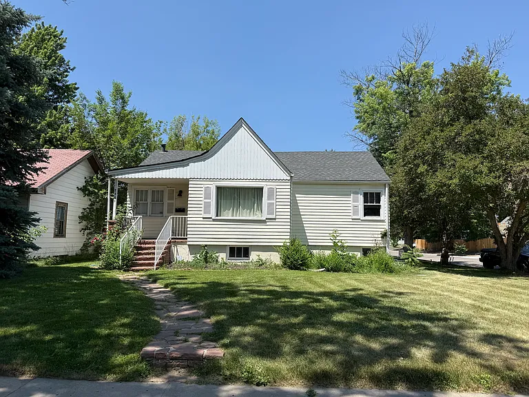 2301 S Franklin St — Photo 6