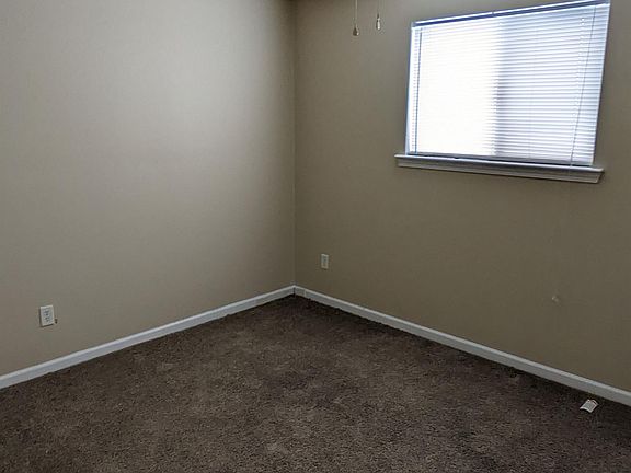 3rd image of 1269 Fort Park