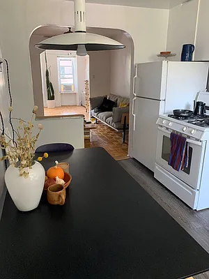 Rented by Avenue Sotheby's International Realty | media 6