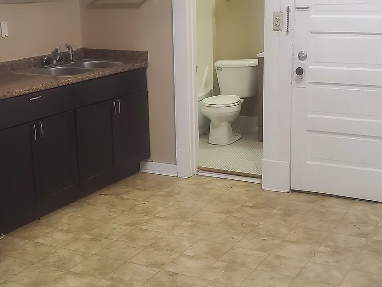 415 N Duluth Ave #19 — Photo 11