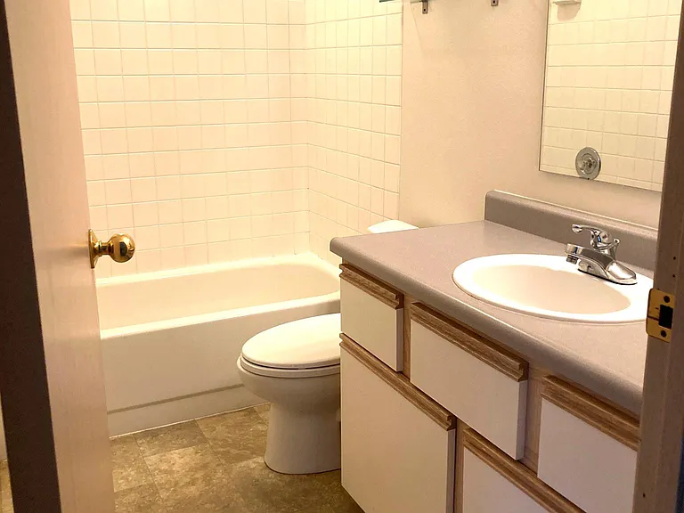 2234 Eastlake Ave E #D — Photo 7