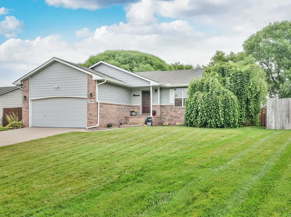 1601 N Cleary Ln, Goddard, KS 67052