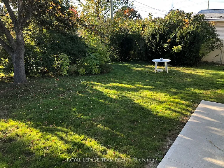 1180 Southwood Dr #B — Photo 20