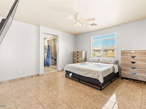 4th image of 709 Brown Breeches Ave