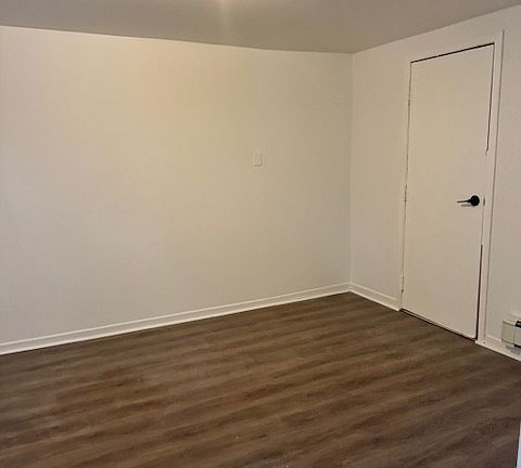 4th image of 461 Guy St #2