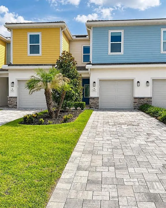 7917 Putting Green Way