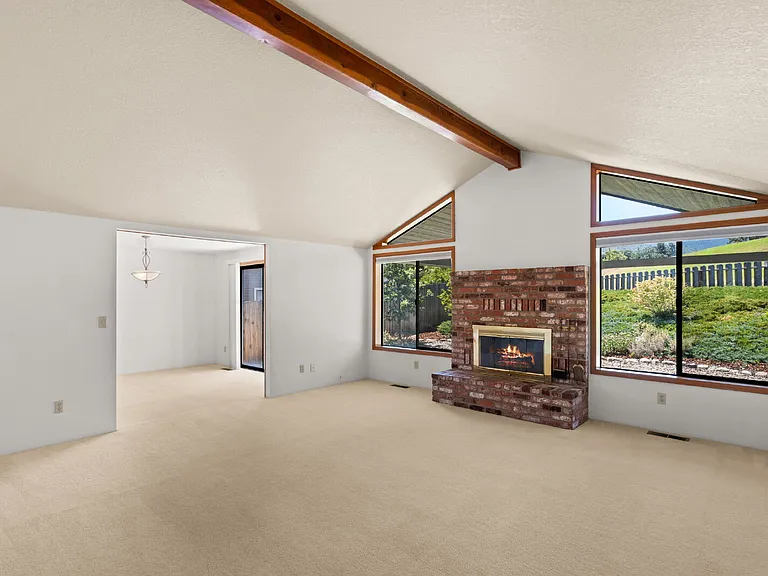 2890 Wedgewood Ln — Photo 9