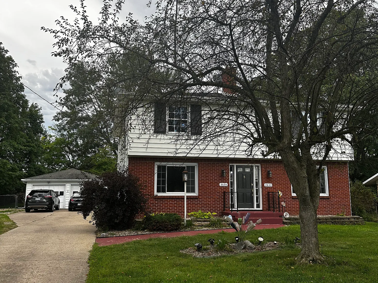2 bed, 1.5 bath, 1250 sqft, $1,650 — Photo 1