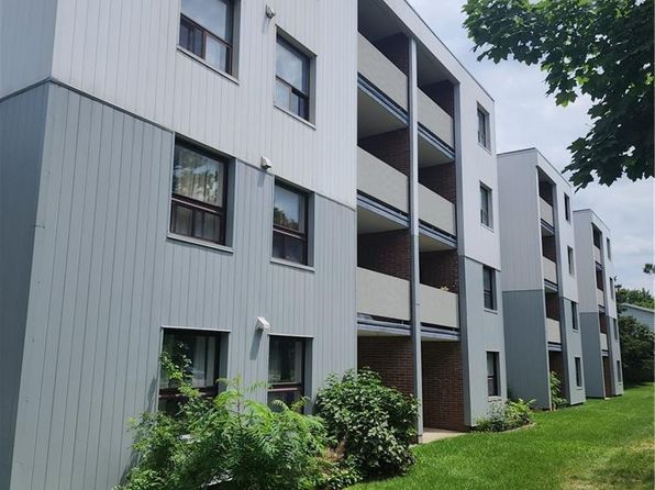 65 Silvercreek Pkwy N #307, Guelph, ON N1H 7R9