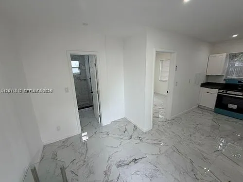 1909 Plunkett St #1-4 Photo 1