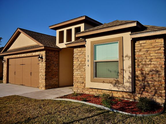 2nd image of 104 Gabbiano Ct