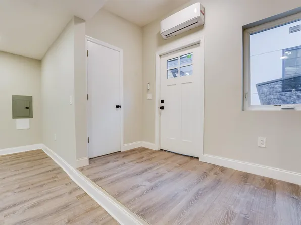 172 Mallory Avenue image 33 of 38