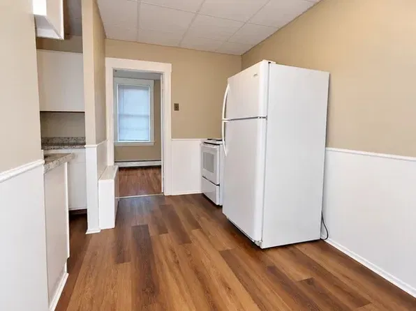 98 Apsley St, Hudson, MA