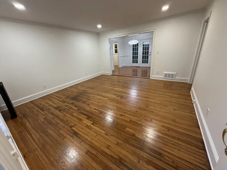 2524 Asbury Ct — Photo 8