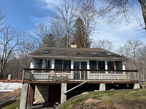 1611 Lakeview Dr Photo 1