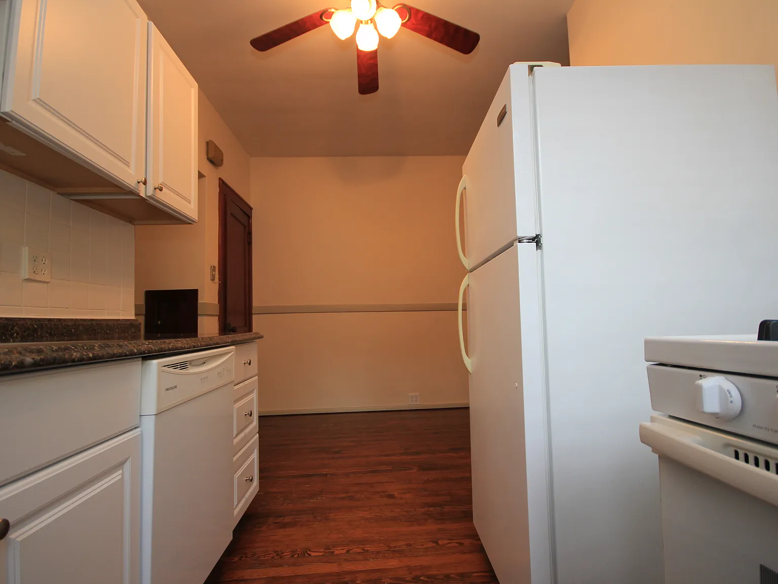1 bed, $860 — Photo 4