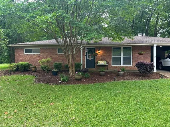 50 Rhodes St, Louisville, MS 39339