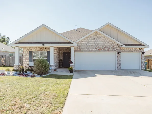 1106 Shoal River Dr, Crestview, FL 32539