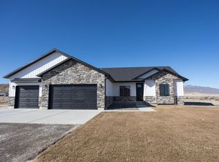 955 Sheep Creek Rd, Battle Mountain, NV 89820