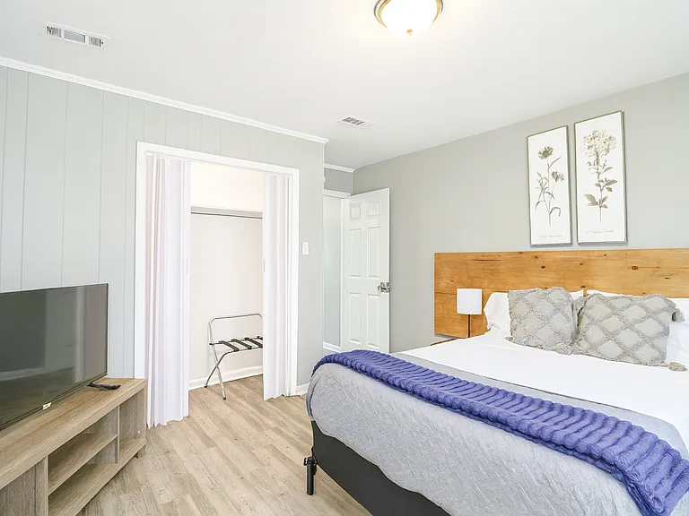 205 W Nettleton Ave #B — Photo 7