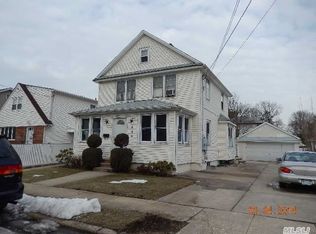 464 Horton Hwy, Williston Park, NY 11596