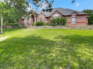 6420 Shady Oaks Ln, Midlothian, TX 76065