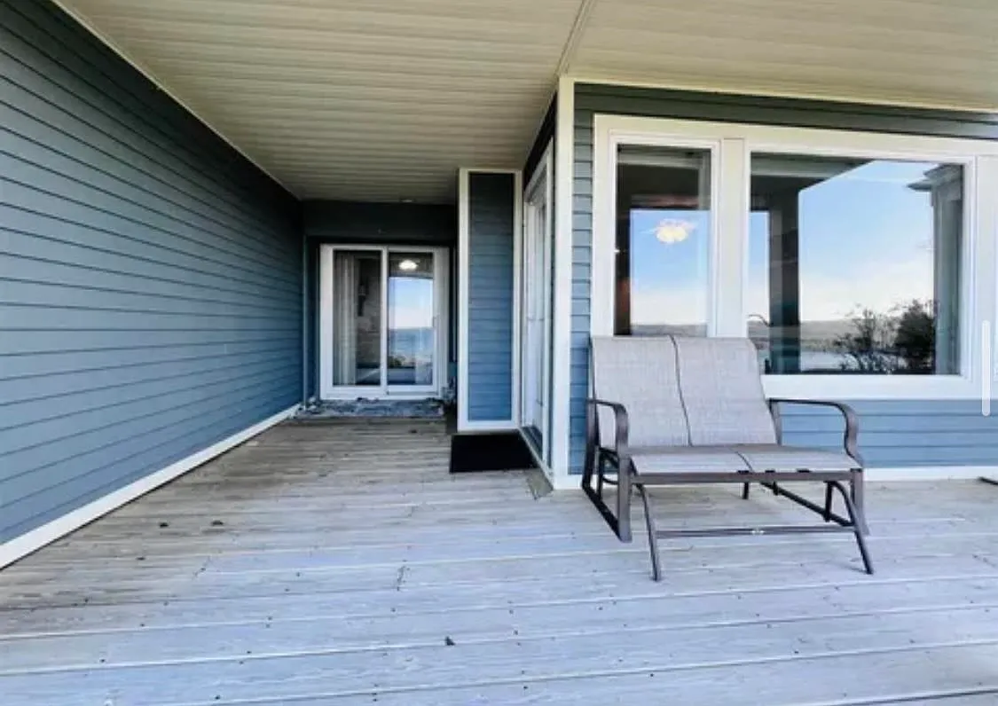 2 bed, 2.0 bath, 1150 sqft, $4,500 — Photo 3