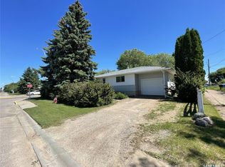 2800 1st AVENUE E, Prince Albert, SK S6V 2C8