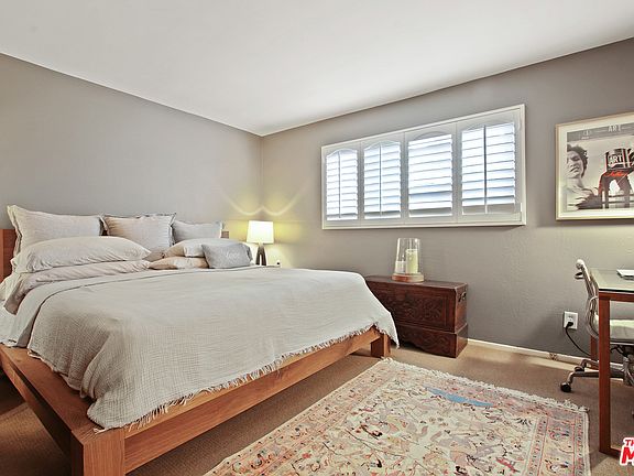 3rd image of 1322 Wellesley Ave APT 5