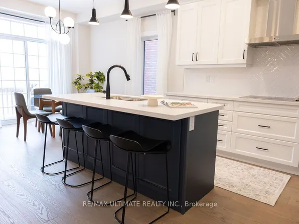 12 Branigan Cres, Halton Hills, ON L7G 0N2