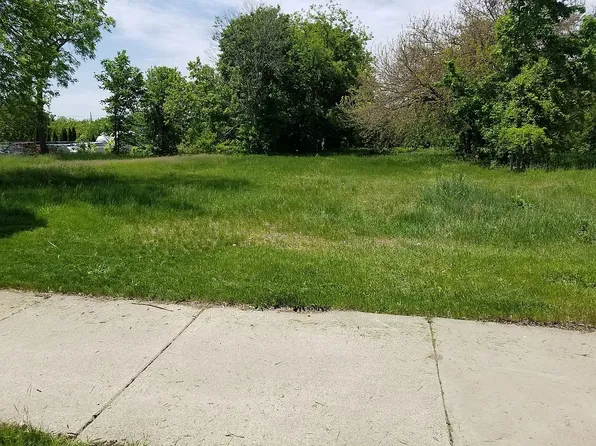 1065 Sheldon Ave SE, Grand Rapids, MI 49507