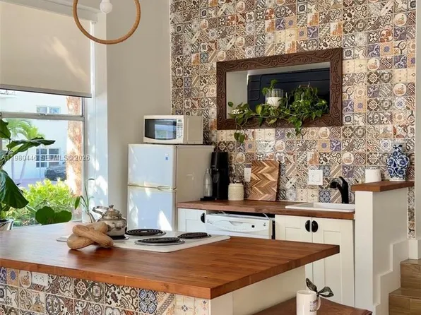 1502 Jefferson Ave, Miami Beach, FL