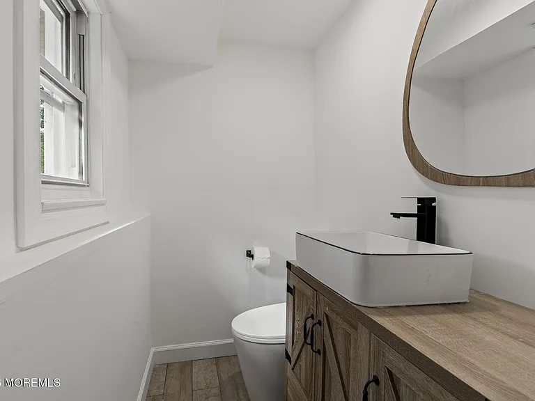 901 Russo Dr — Photo 31
