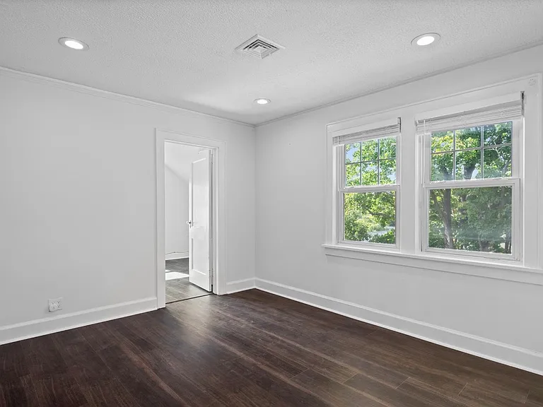 305 Columbus Ave #2 — Photo 14