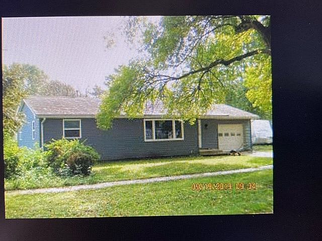 Single story, full basement
