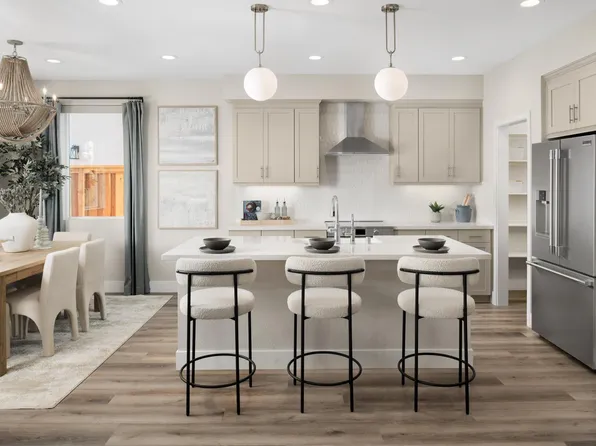 1538 Alegra Street, Santa Rosa, CA 95403
