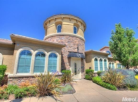 2nd image of 1900 Danbrook Dr Unit 1622