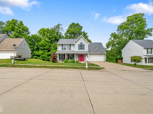 834 S Deer Run, Ellettsville, IN 47429