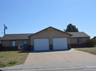 1409 Aylward Ave, Ellsworth, KS 67439