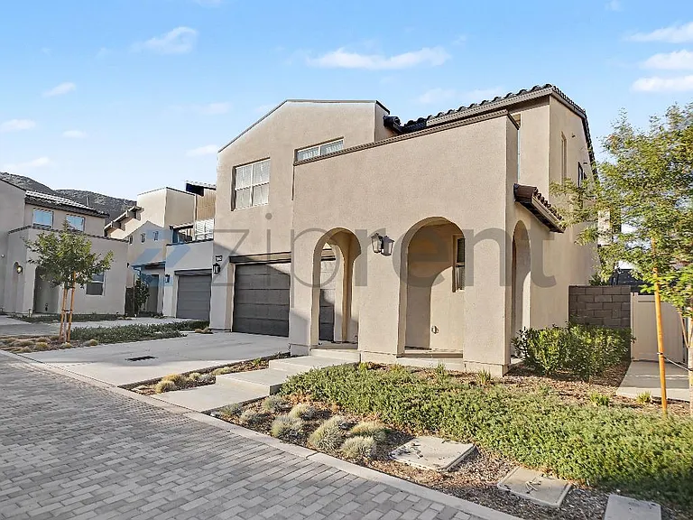 15796 Caterpillar Dr — Photo 3