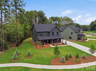 135 Parkdale Dr, Belmont, NC 28012